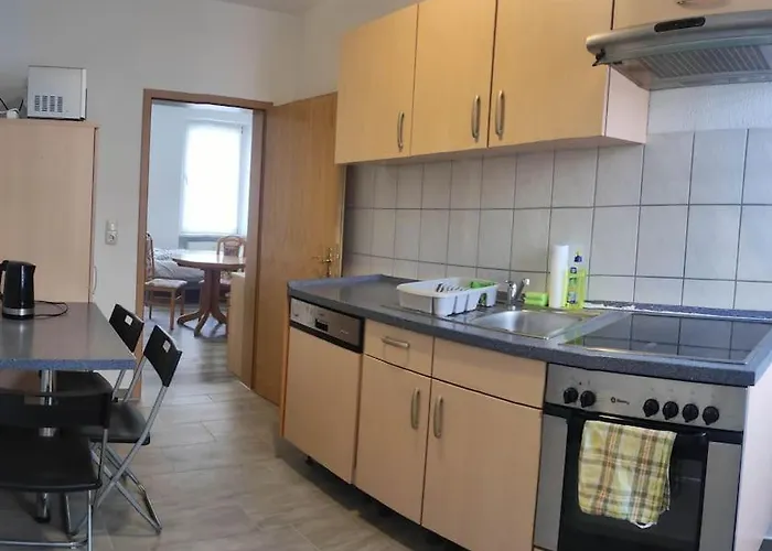 Schoene 2 Raum, 2 Bis 3 Bett In Schönebeck