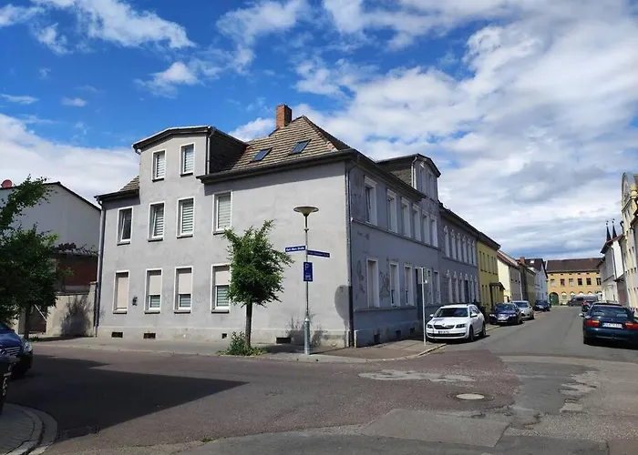 Schoene 2 Raum, 2 - 3 Bett In * Schönebeck